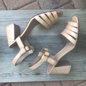 Tory burch sandals
